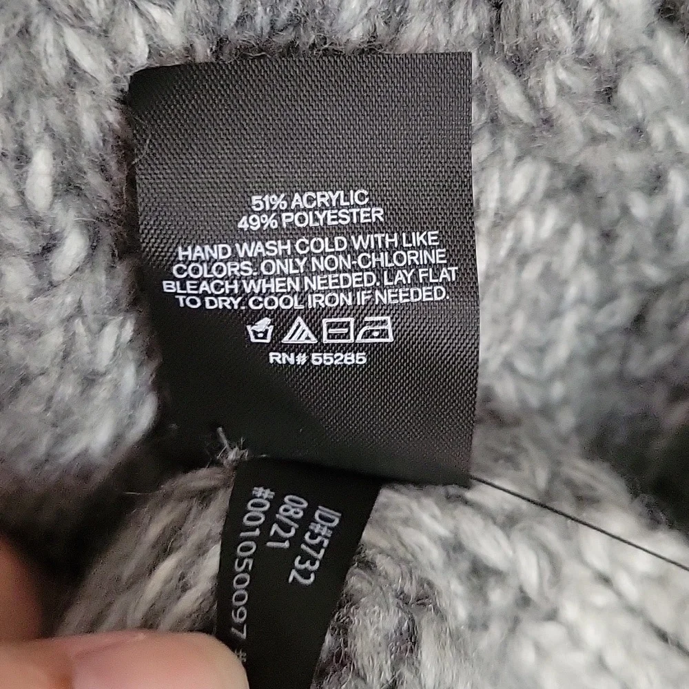 Express Scarf - Picture 6 of 7